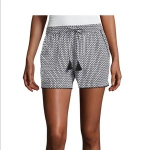 ANA Soft Shorts Black and White Pattern Size M